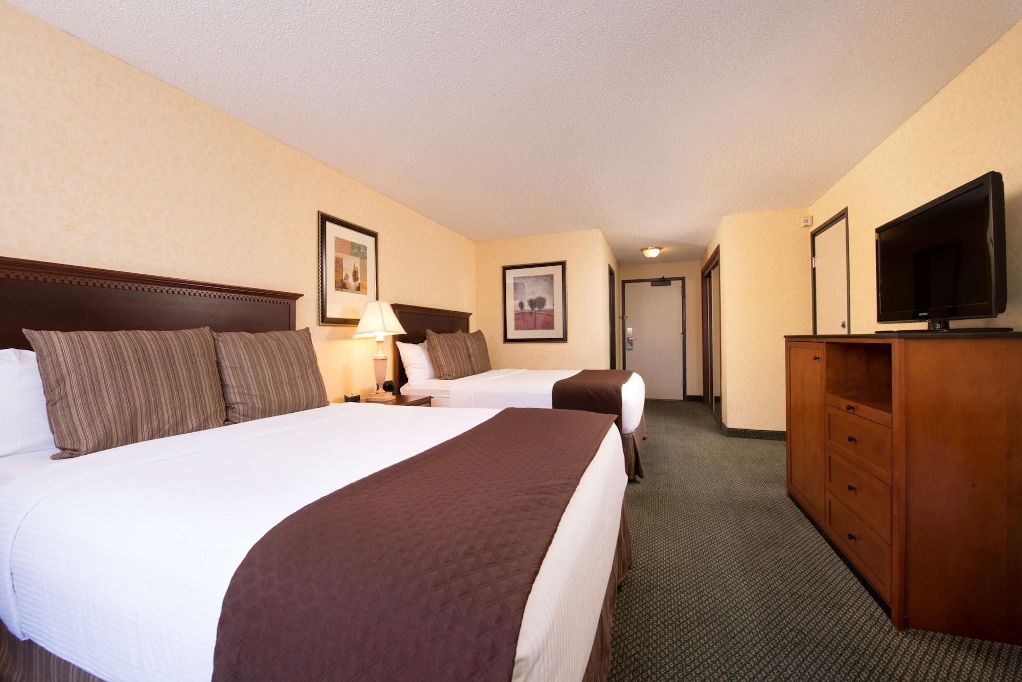 Red Lion Harbor Hotel
